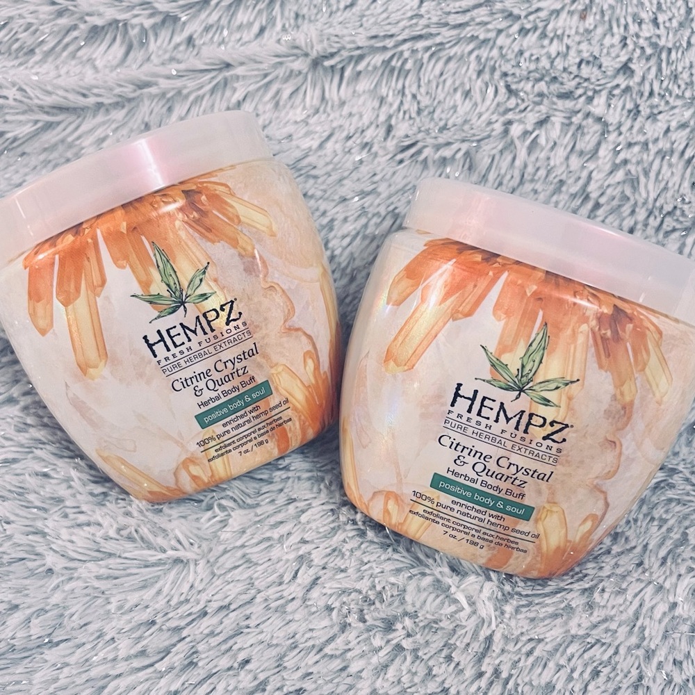 TWO Hempz Citrine & Quarts Herbal Body Buff